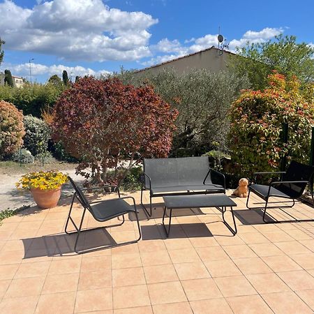 Studio Charmant Avec Terrasse Lançon-Provence Zewnętrze zdjęcie