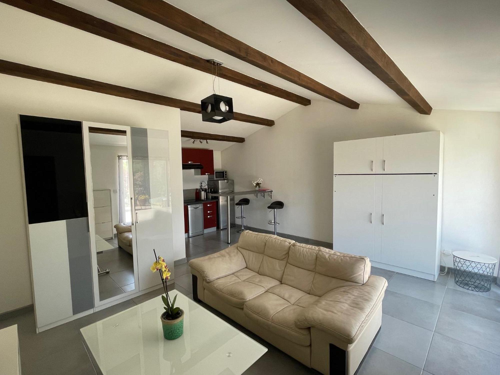 Studio Charmant Avec Terrasse Lançon-Provence Zewnętrze zdjęcie