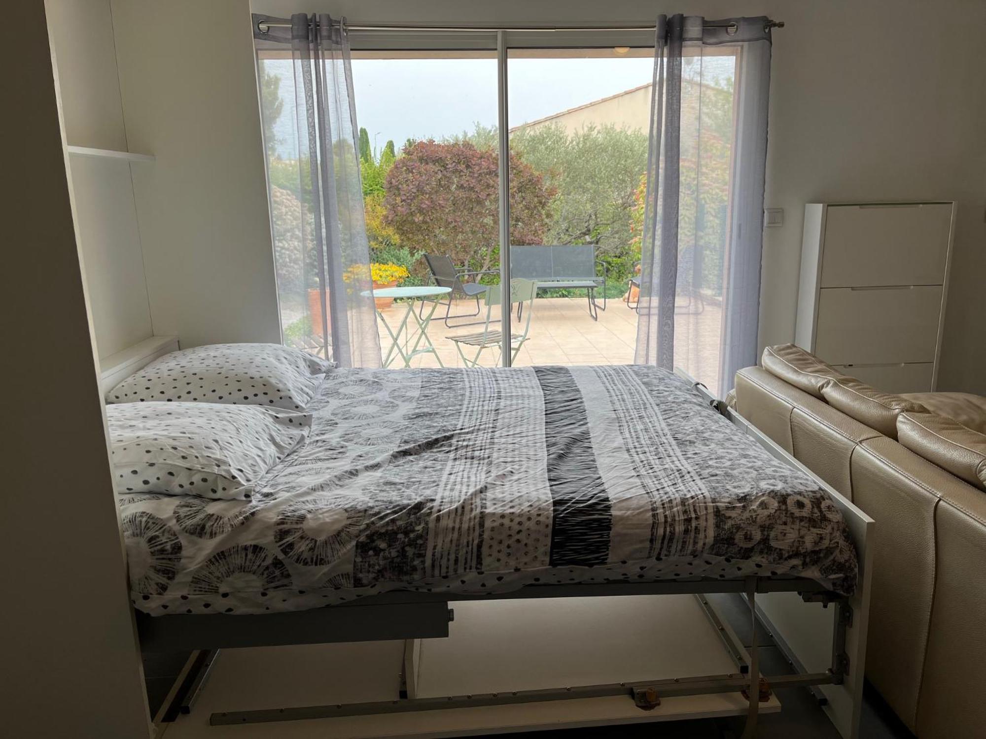 Studio Charmant Avec Terrasse Lançon-Provence Zewnętrze zdjęcie